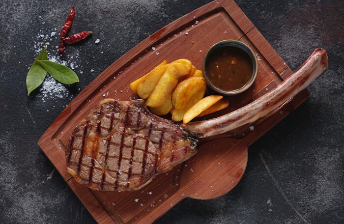 V125 Tomahawk Steak (700gr)