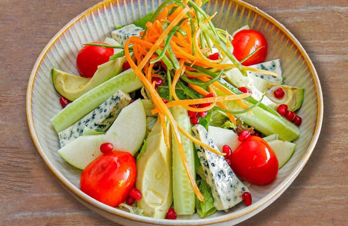V132 Avokadolu Bahçe Salata